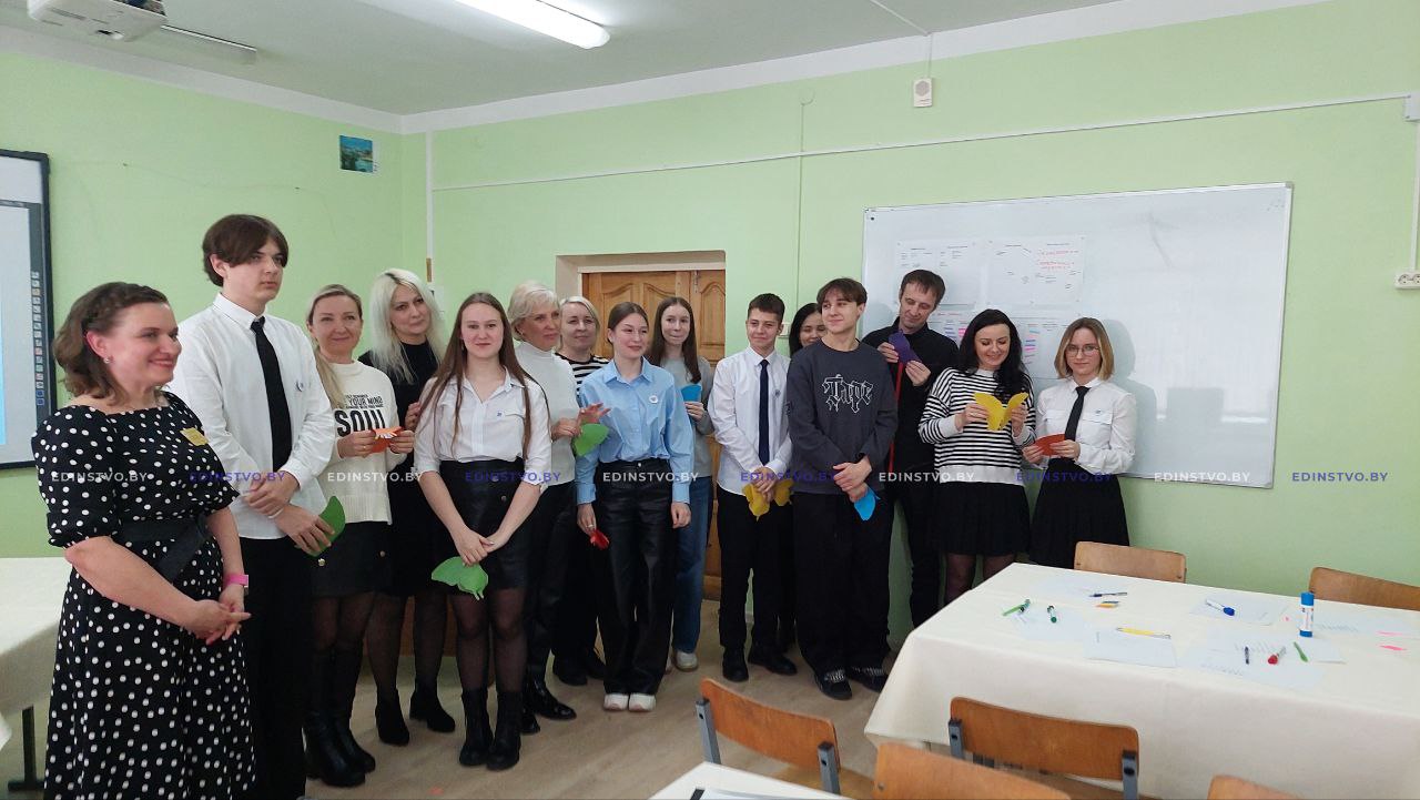 Как не дать наркотикам сломать жизнь, на интерактиве обсудили родители и девятиклассники гимназии №3 Борисова                        