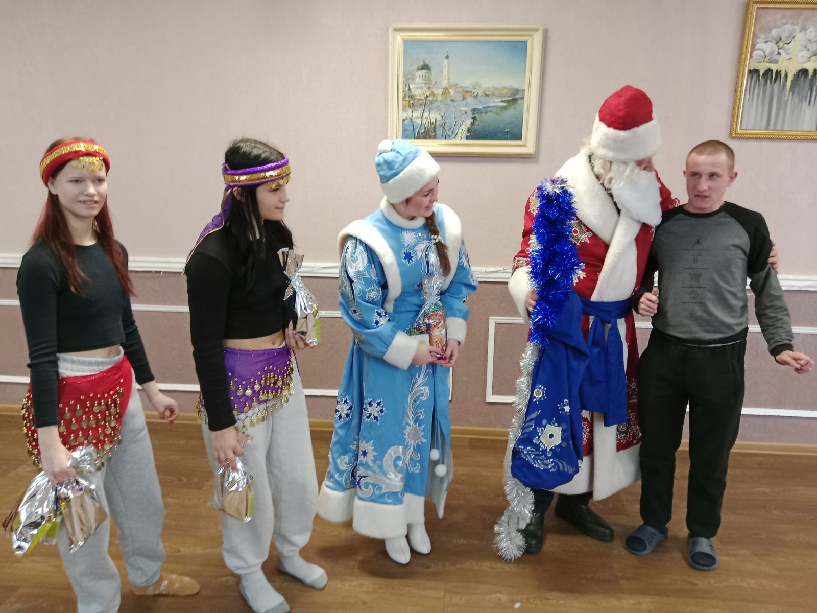 Акция "От всей души": ТЦСОН Борисовского района посетили гости 