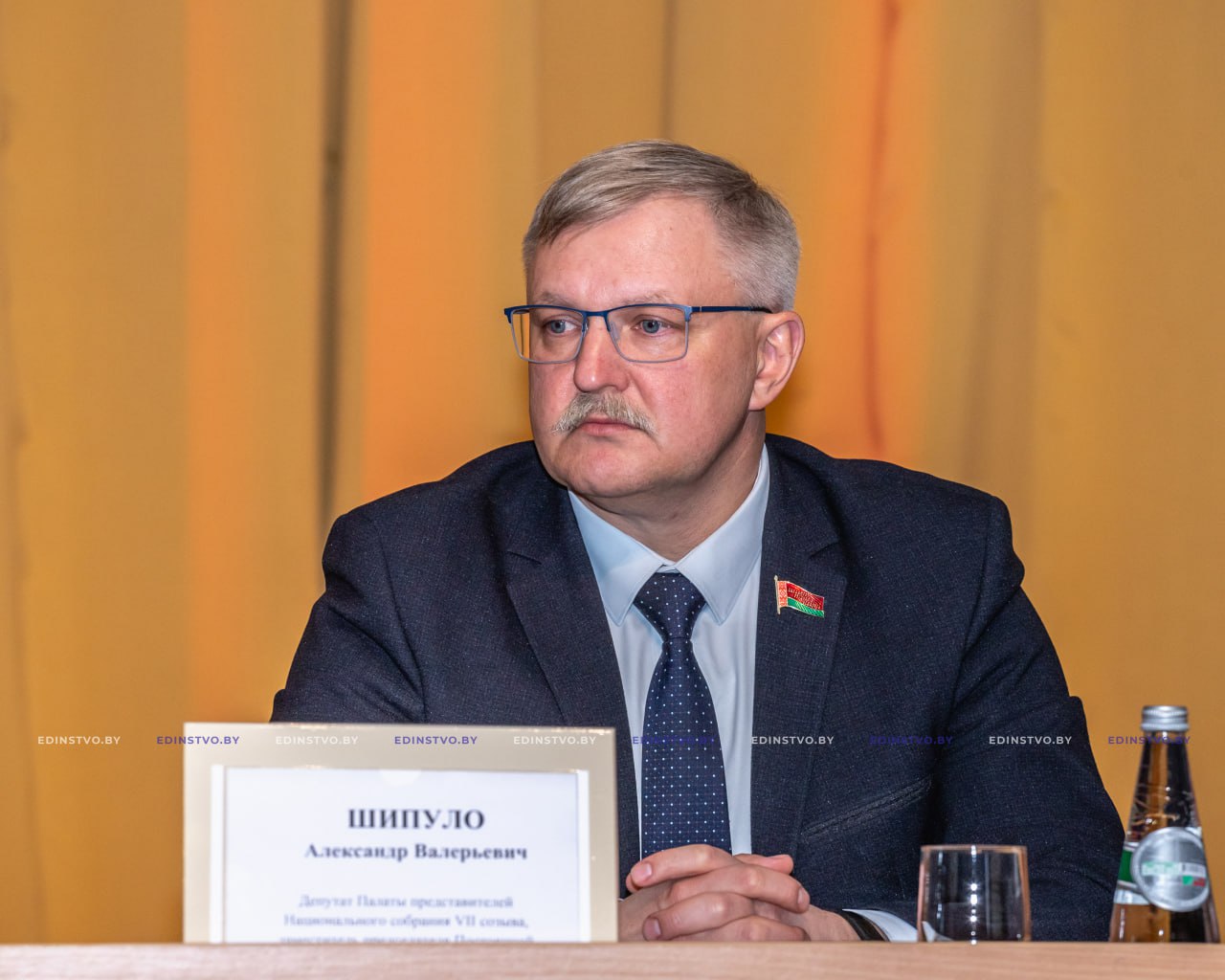 «Мы, белорусы, искренне хотим, чтобы братоубийственная война прекратилась» — парламентарий Шипуло об интервью Президента