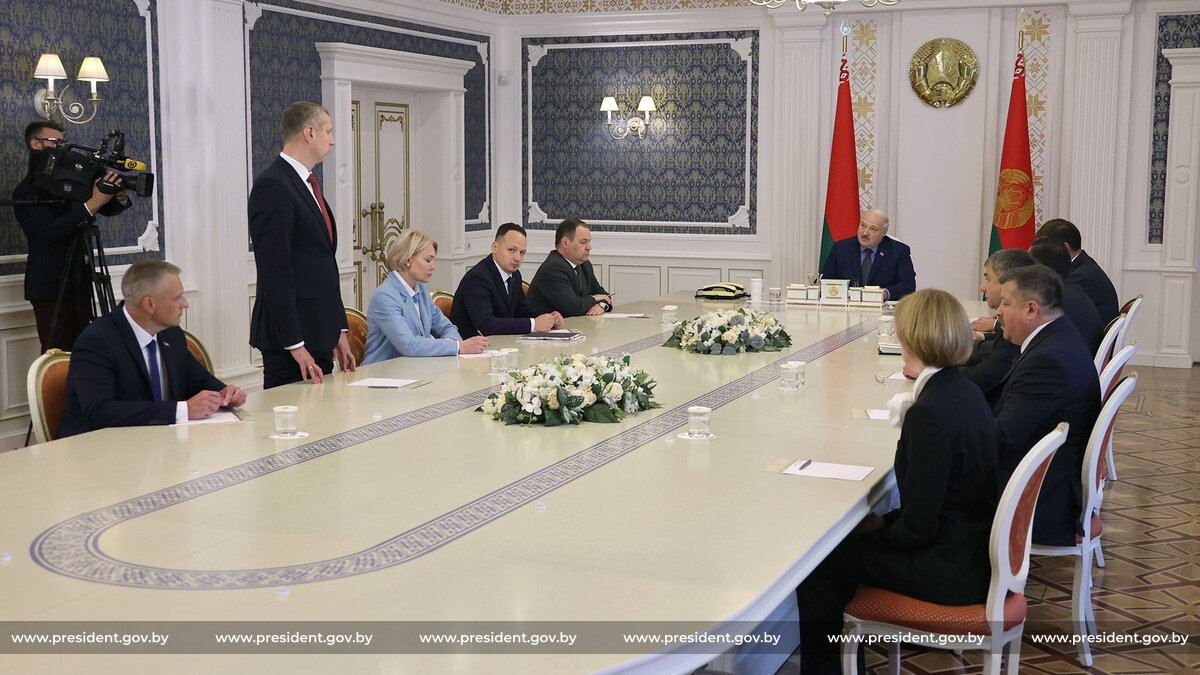 Президент Беларуси Александр Лукашенко 27 июня рассмотрел кадровые вопросы