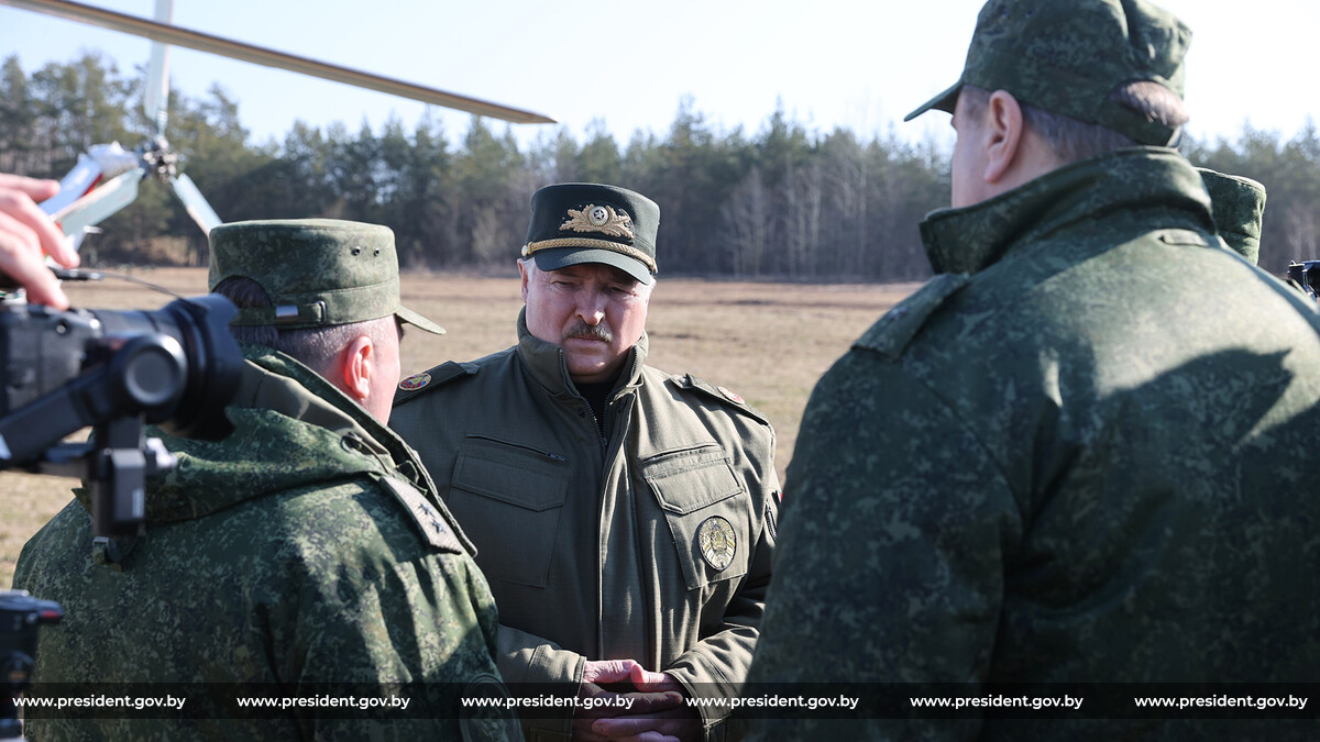 Александр Лукашенко: "Нарушили государственную границу - к уничтожению"