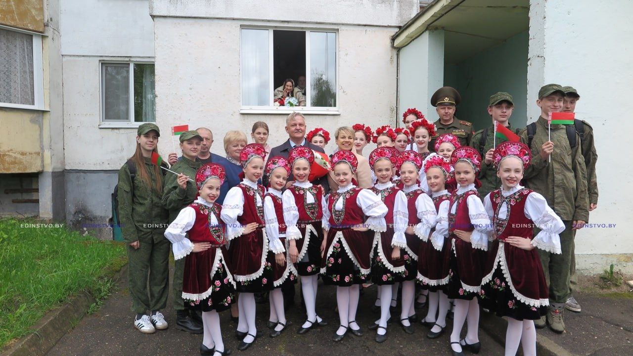 Концерт у окна: в Борисове чествуют ветеранов и участников Великой Отечественной войны