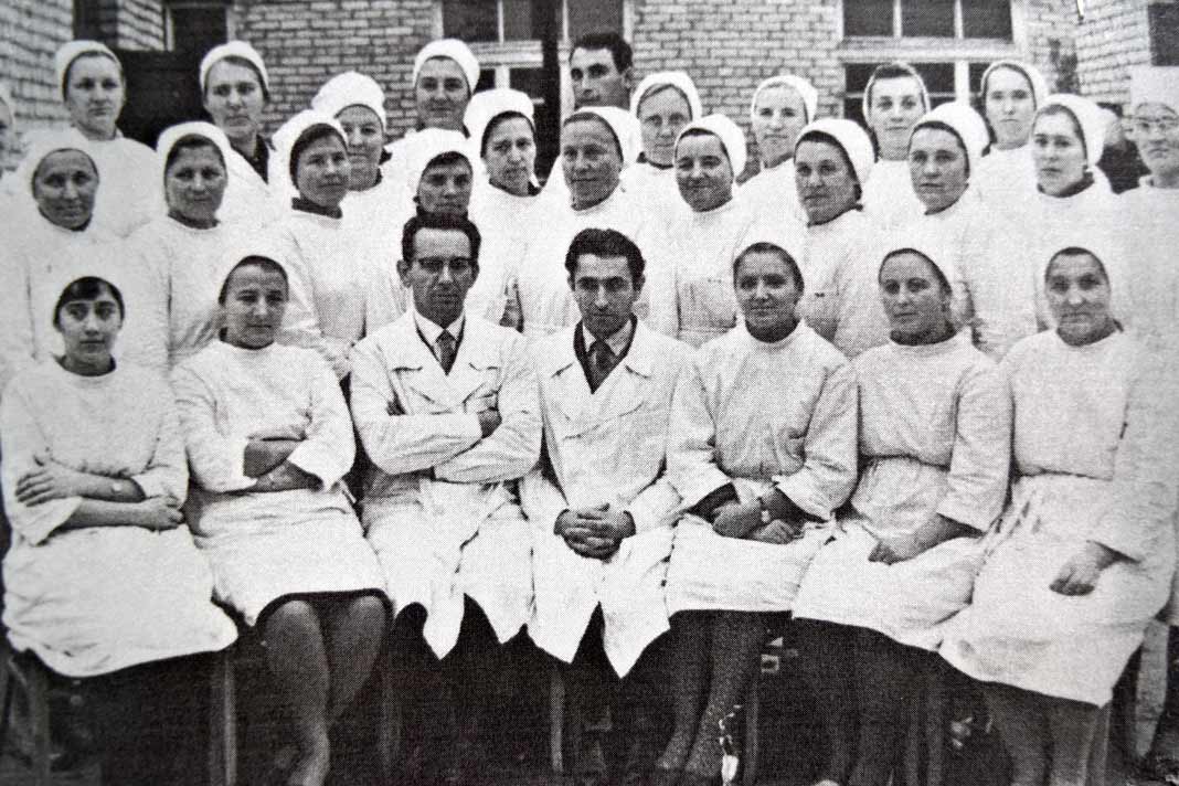 Лошницкой больнице 130 лет: юбилей в кругу друзей