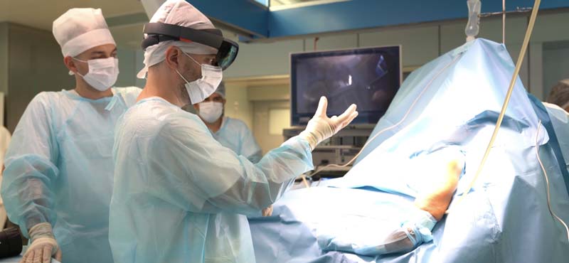 Борисовские медики вскоре смогут проводить более высокотехнологичные операции с помощью дополненной реальности