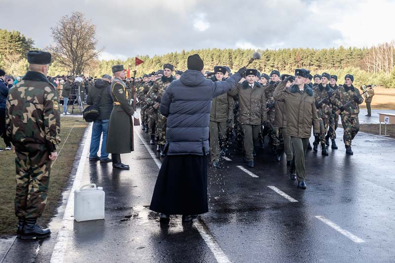 С участием министра обороны и губернатора Минской области в Печах прошла присяга молодого пополнения