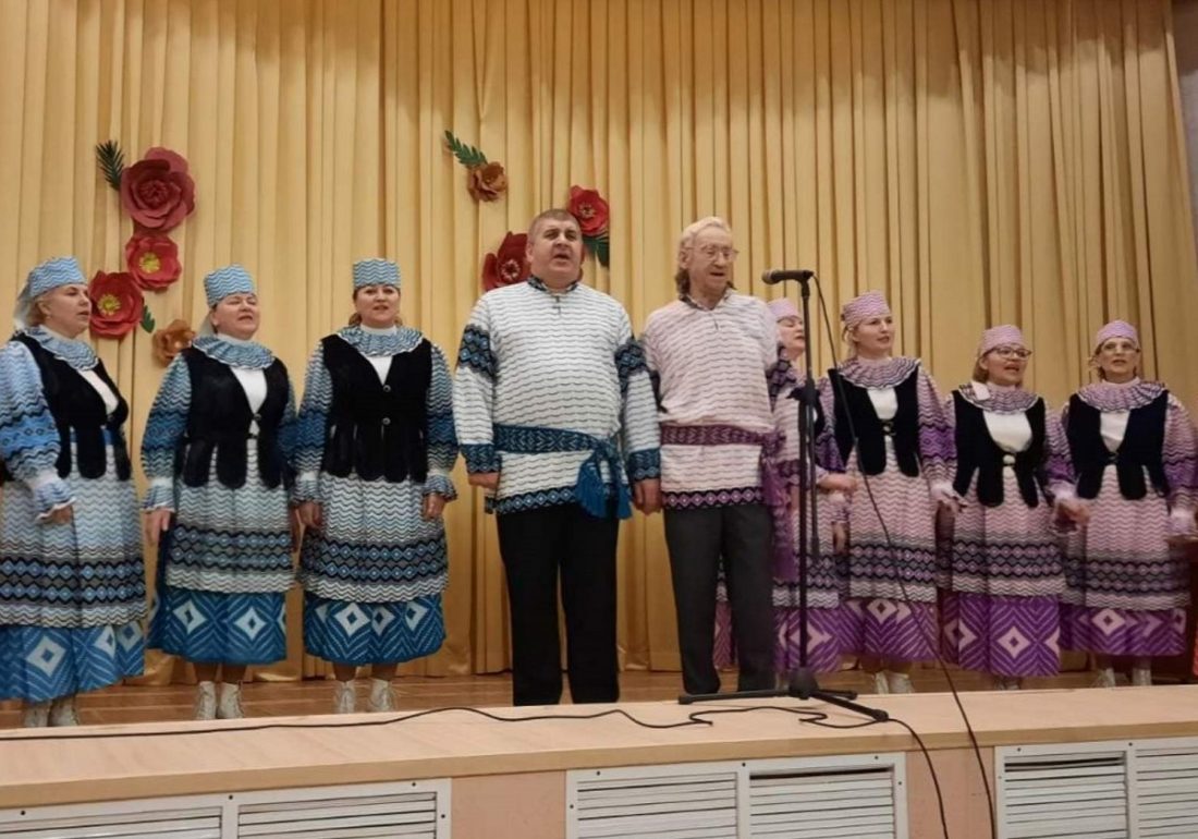Байки, песни и танцы: ансамбль «Любава» создал праздничное настроение отдыхающим санатория «Березина»