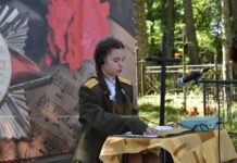 «Мы знаем цену свободы и независимости». В д. Буденичи традиционно в первое воскресенье июля прошел митинг