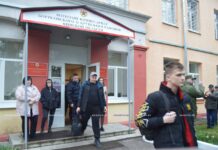 Первые пошли. Борисовские призывники отправились к месту срочной службы