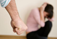 Приревновал жену к бывшему возлюбленному: в отношении борисовчанина возбуждено уголовное дело за угрозу убийством