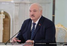 Александр Лукашенко учредил нагрудный знак делегата ВНС