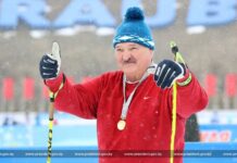 Александр Лукашенко принял участие в спортивном празднике «Минская лыжня» в Раубичах