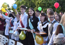 Десять выпускников гимназии №1 г. Борисова сдали экзамены на 100 баллов. В чем секрет успеха ребят? Ответили педагоги и гимназисты