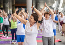 Активное долголетие в действии: областной интенсив «Йога-марафон 60+» объединил 22 района Минской области