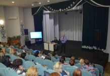 Одним из мероприятий СКМ «Подросток» в Борисове стала диалоговая площадка с участием правоохранителей и психолога