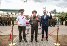 Митинг, поздравления, открытие памятника: день образования части отметил 7 инженерный полк