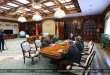 Александр Лукашенко: “Я так понимаю, для отражения вероятных пакостей в отношении Беларуси у нас есть все”