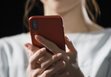 Борисовские правоохранители задержали 29-летнюю девушку-курьера телефонных мошенников