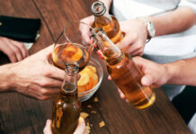 В Борисове милиционеры выявили частный дом, в котором подростки распивали спиртное