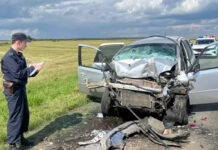 В Крупском районе в ДТП пострадали дети. Следователи работают на месте происшествия