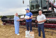 На Борисовщине среди молодых комбайнеров появился первый двухтысячник