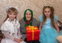 Сто плюс один: в Борисове с очередным днем рождения поздравили долгожительницу