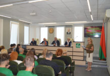 На Борисовском заводе медпрепаратов состоялась диалоговая площадка. Какие темы обсудили