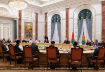 Александр Лукашенко встретился с представителями разных национальностей, проживающих в Беларуси