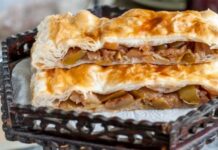 Идеальная выпечка, чтобы встретить осень: рецепт ароматного слоеного пирога с яблоками