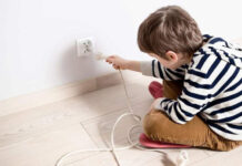 К чему может привести неосторожное обращение с электричеством