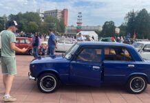 Автолюбители из Борисова на советских авто участвовали в автомотовыставке в Новополоцке