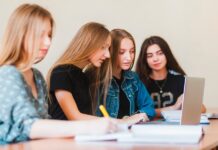 Какие стимулирующие выплаты предусмотрены молодым специалистам?