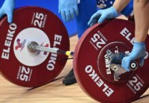 У борисовских штангистов — десяток медалей на домашних соревнованиях