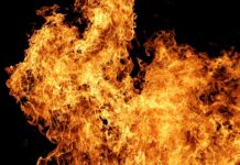 В Борисове горел дом