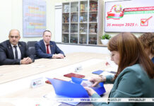 В ЦИК представлены документы о регистрации инициативной группы по выдвижению Гайдукевича кандидатом в Президенты