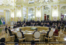 Александр Лукашенко: “Все, кто не оторвался от нашего Содружества, сегодня показывают приличные результаты”