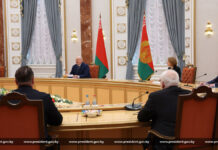 Александру Лукашенко подарили необычный подарок. В чем его особенность?