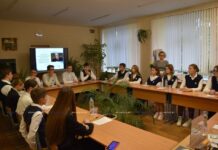 Ирина Садовская встретилась с учащимися педкласса СШ №13