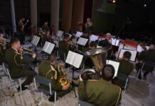 72 ОУЦ поздравили мам с наступающим праздником