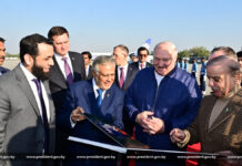 Александр Лукашенко провел встречу с премьер-министром Пакистана Шахбазом Шарифом