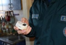 Сотрудники МЧС и корреспондент “А” напомнили правила пожарной безопасности борисовчанам