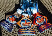 Новые успехи юных борисовских пловчих