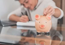 Как подростку заработать летом и стоит ли отправлять любимое чадо «вкалывать»?