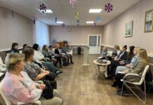 Оказание комплексной помощи семьям, воспитывающим детей-инвалидов, обсудили за круглым столом в ТЦСОН