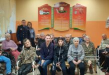 Борисовский социальный пансионат «Юзефово» с подарками посетил прокурор Борисовского района