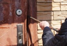 Как уберечь жилище от воров зимой и сохранить имущество