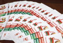 Каждый избиратель голосует лично. Голосование за других лиц не допускается