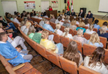 О чем председатель Борисовского райисполкома общался с коллективом больницы №2