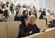 Областной молодежный профсоюзный патриотический форум «Молодежь и выборы. Вместе к миру и созиданию!» прошел в Светлой Роще