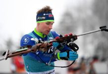 Антон Смольский выиграл серебро в гонке преследования на Кубке России по биатлону в Рязани