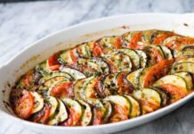 Полезный обед: запеканка из баклажан